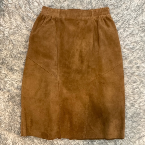 Brown Leather Skirt - Picture 2 of 7